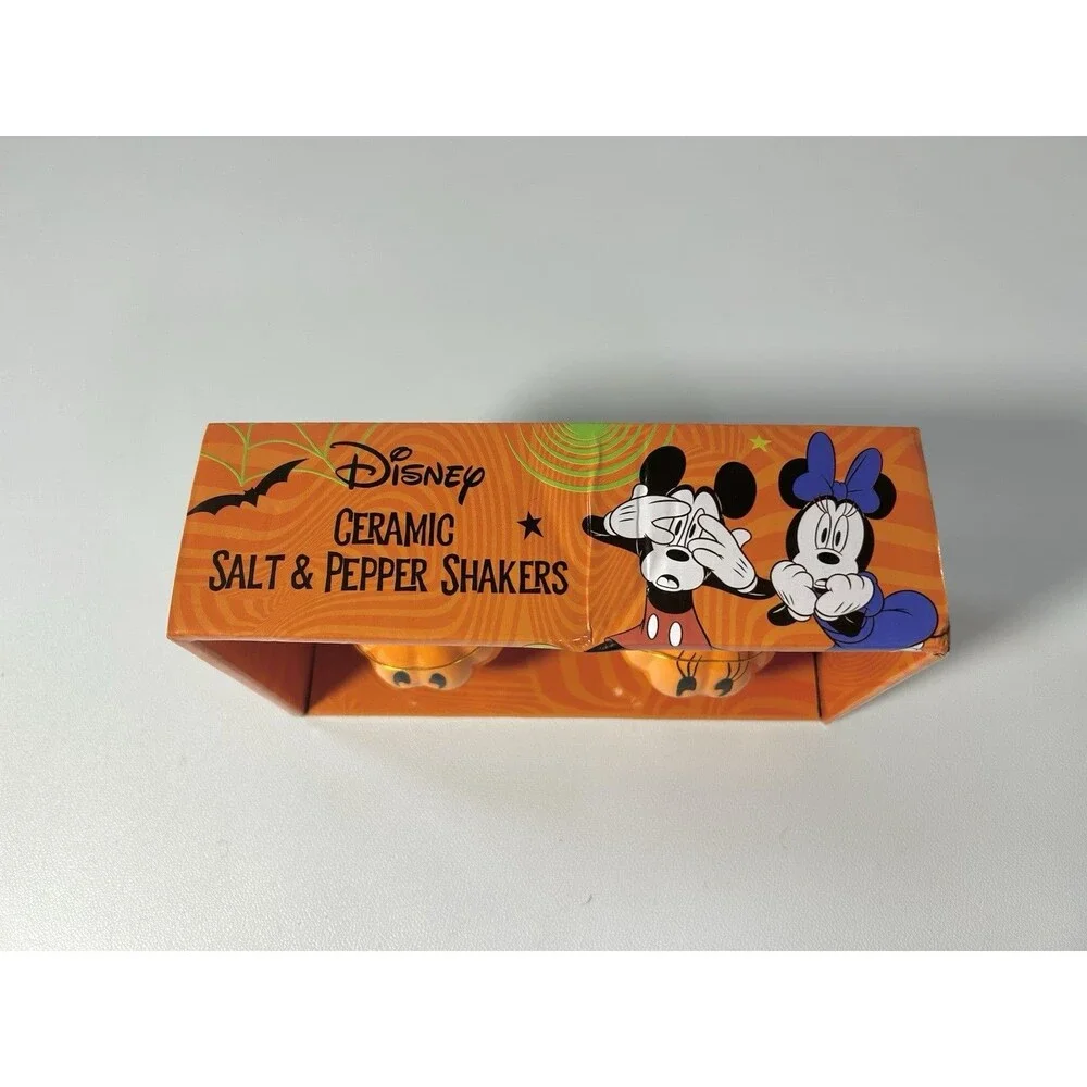 Disney Mickey Minnie Mouse Halloween Jack OLantern Ceramic Salt & Pepper Shakers